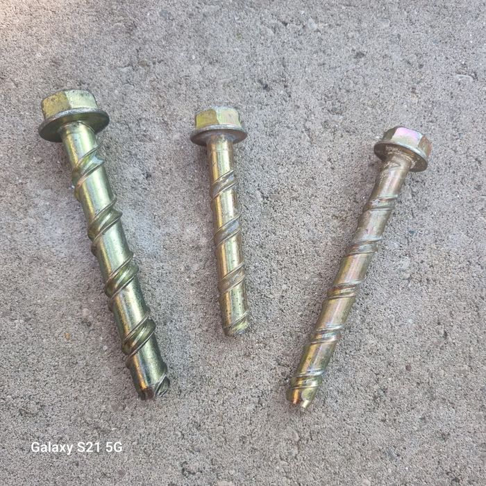 Suruburi cu fixare directă în beton