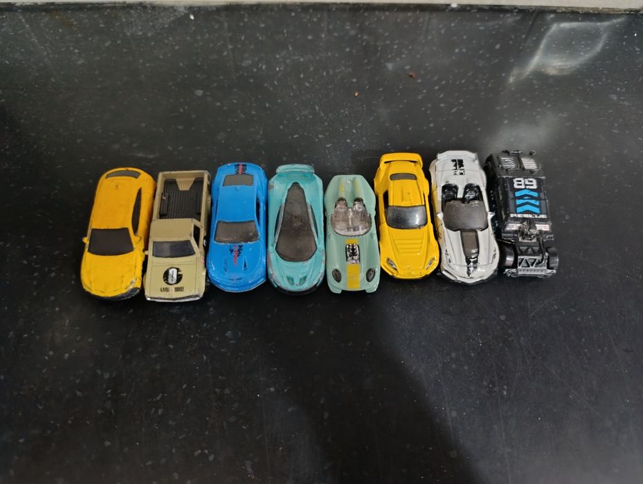 Машинки от Hot wheels