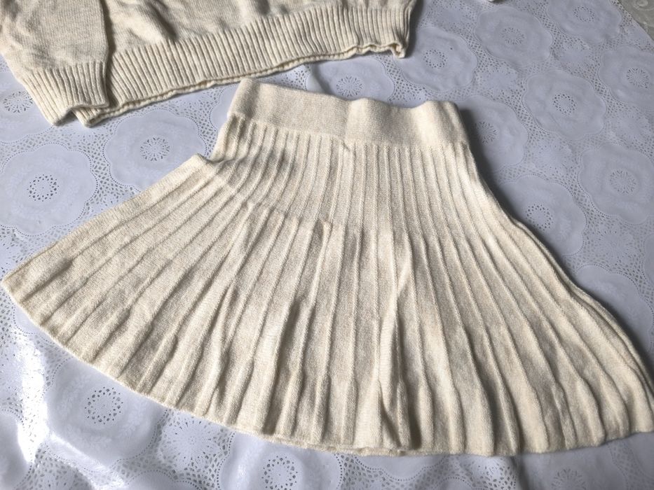 Compleu 2 piese fusta și bluza