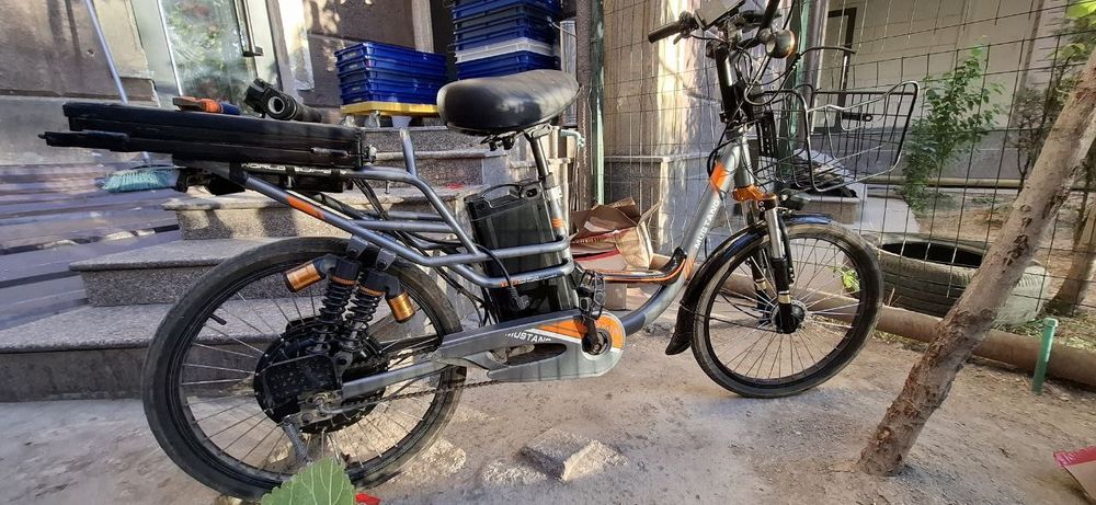 Elektro velik, Batariya 2ta, 60-70km yuradi bitta zarayd bilan.