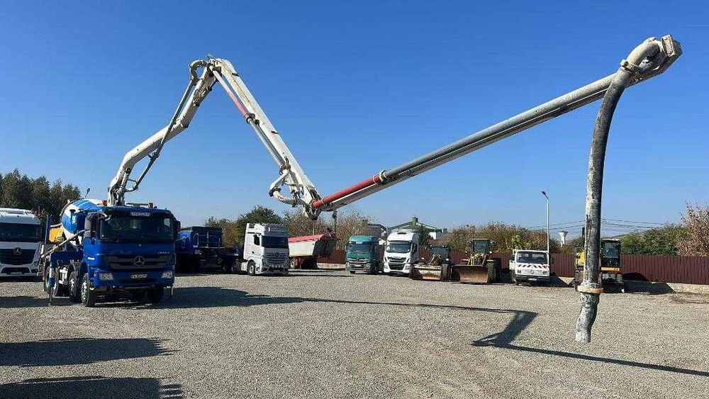 Autobetoniera Mercedes Benz 8x4, Actros 3244