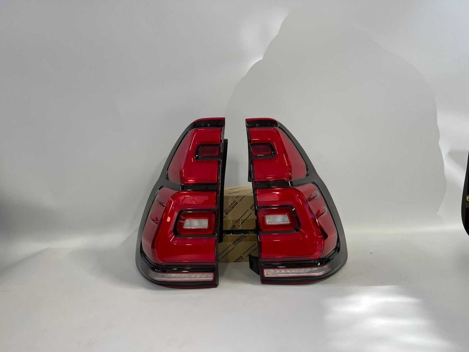 Задний фонарь на Прадо 120 в стиле 150