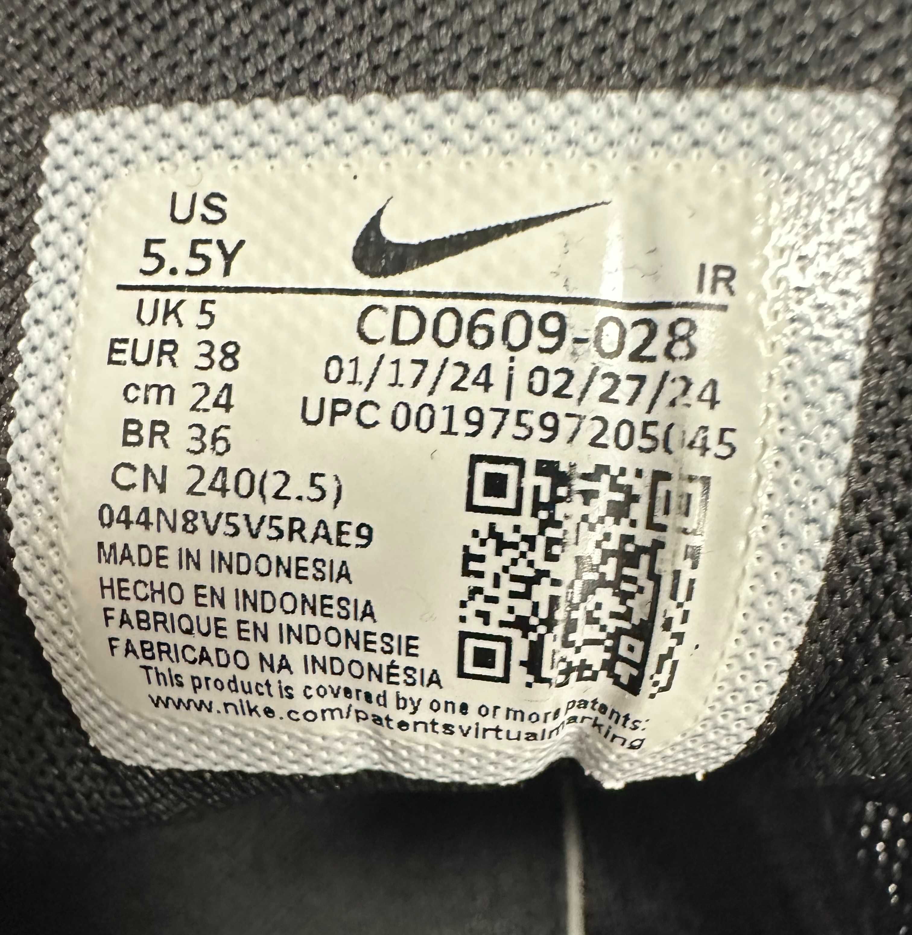 Pantofi sport NIKE AIR MAX PLUS, marimea 38