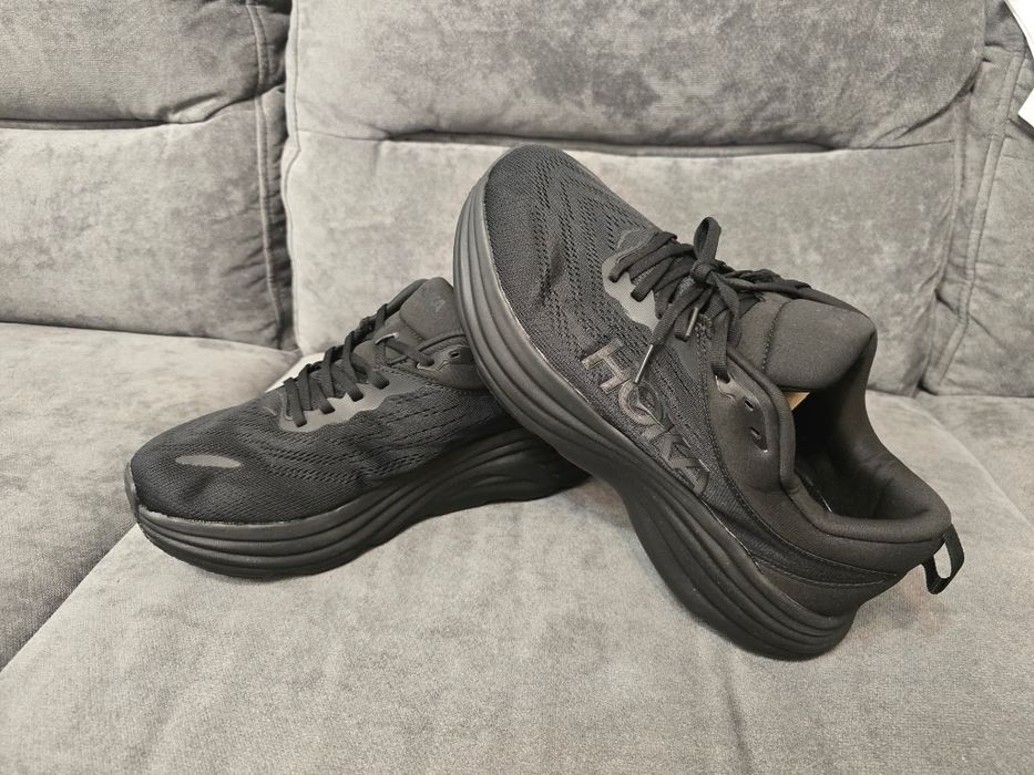 Hoka nr 44 45 preț 300 lei