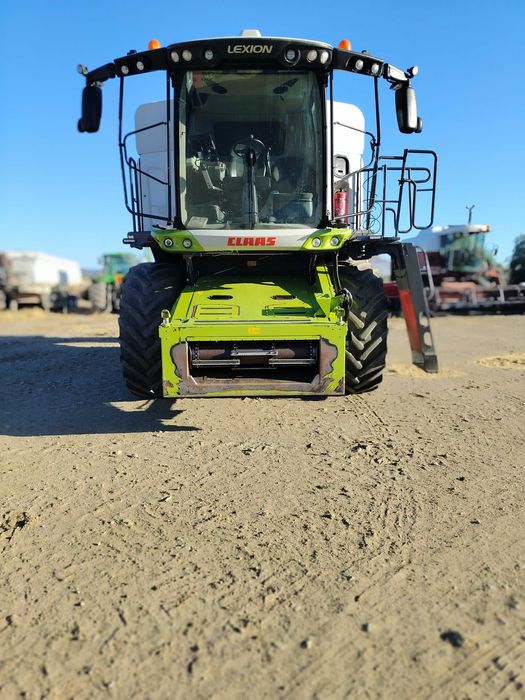 Claas Lexion 7400