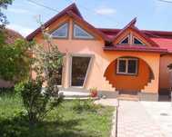 Casa Maracineni 4 camere pret de apartament, teren 1040mp,utilități