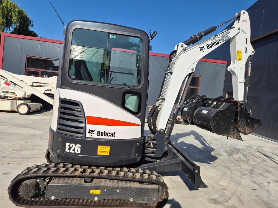 Vand miniexcavator nou