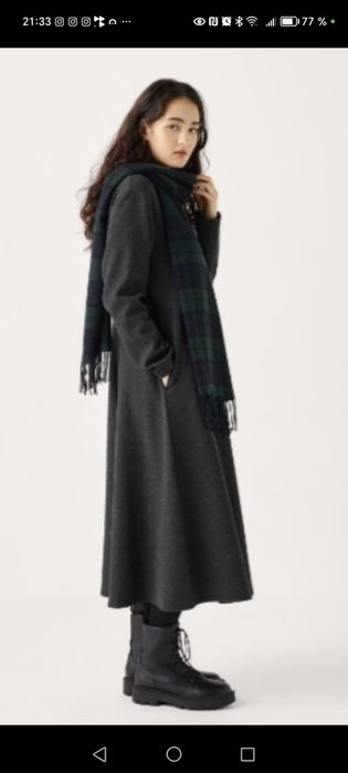 Новое платье от бренда UNIQLO