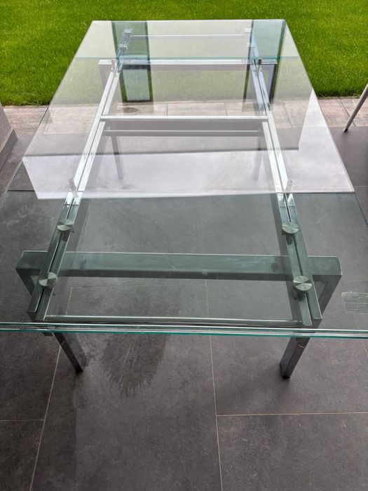 Masa extensibila din sticla
