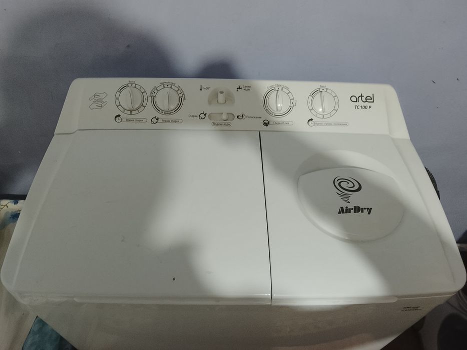 Продам стиральную машинку Artel