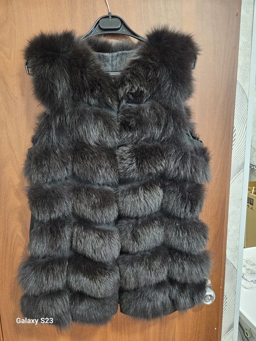 Детская меховая жилетка