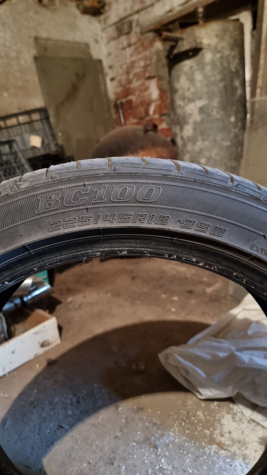 Летни гуми 225/45/18 255/40/18