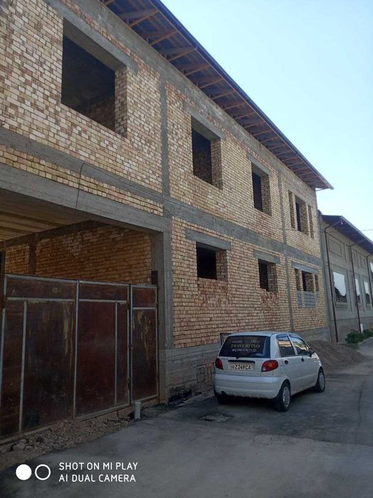 Продаю свой 2х этажный дом в состоянии коробка 6 соток