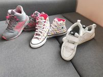 New Balance , Converse, Nike