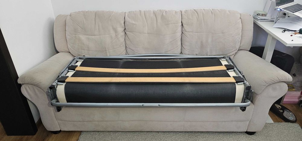 Canapea extensibilă 3 persoane