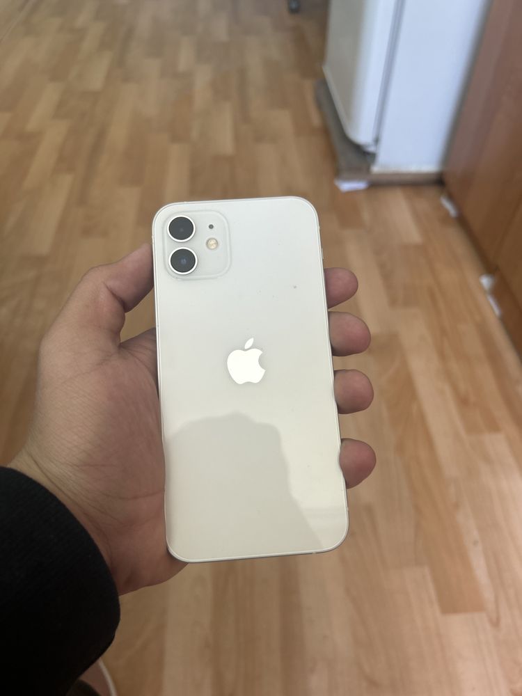 Iphone12  в хорошем состоение