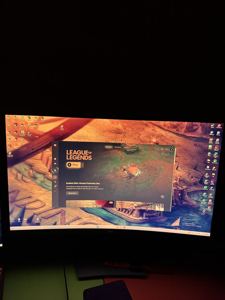 Монитор Dell S3220DGF