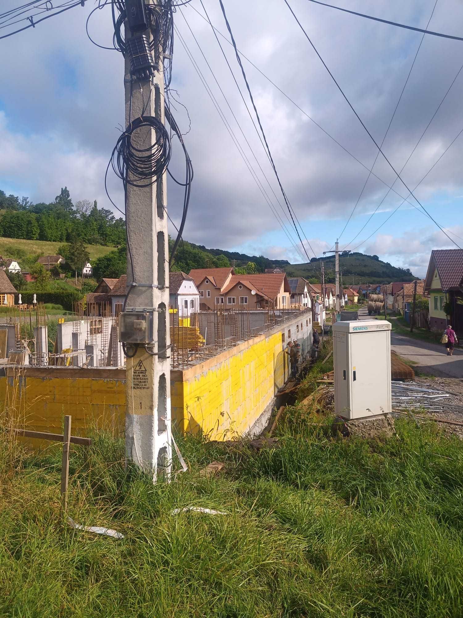 Inchiriem sisteme de cofraje placa galbena tip Doka