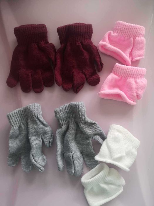 Дрешки р-р62/68,3-6 м-ца,обувчици и шапки,доставка 3.30 лв с Бълг пощи