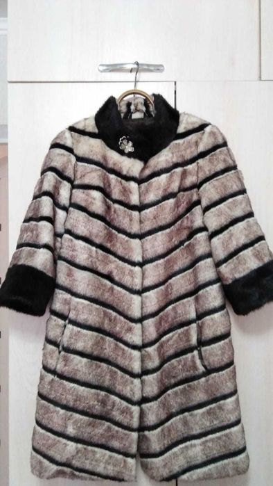 Продам шубу в отличном состояний, размер 42-44