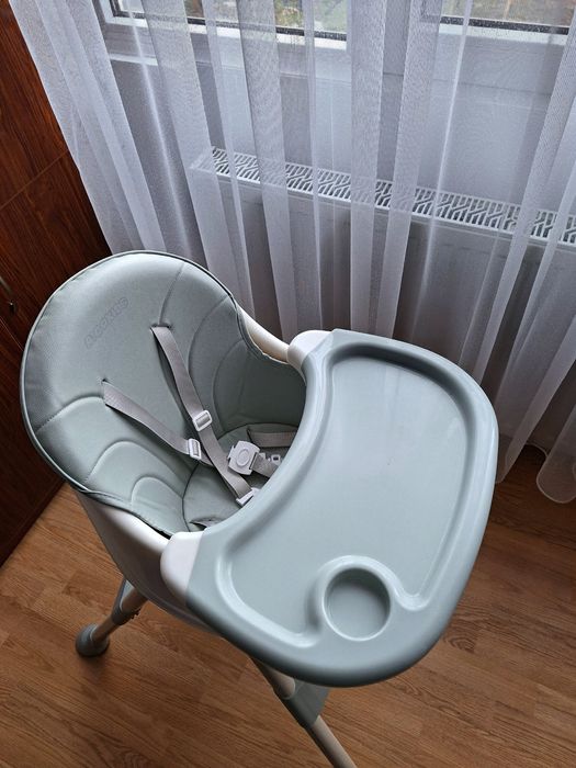 Scaun de masa bebe
