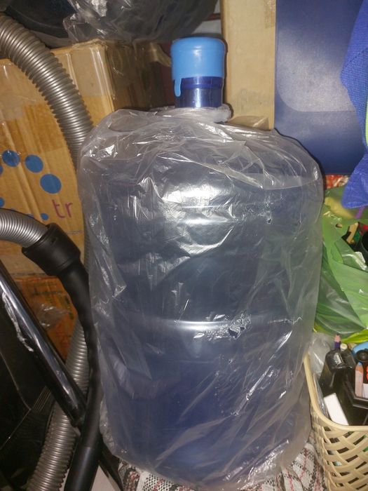 Продам бутыль 20 л