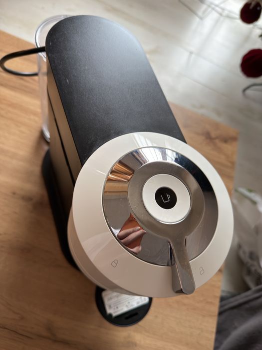 Nespresso Vertuo Next white + органайзер Nespresso