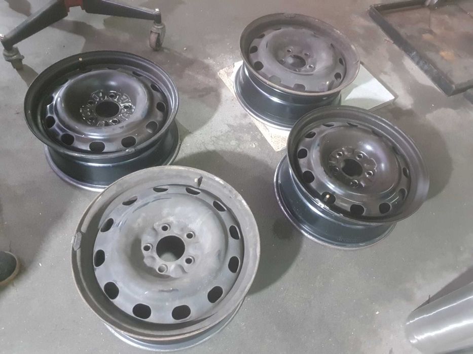 Vand jante Chrysler Voyager r16 si Mazda r15 amandoua 5x114,3