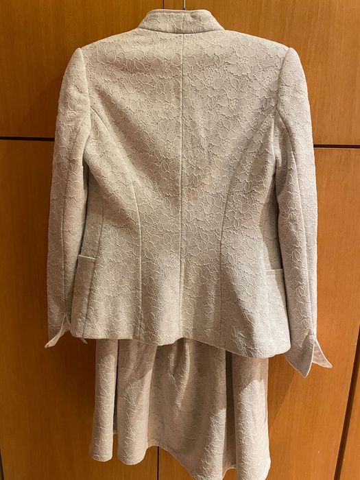 Костюм рокля и сако , бяло сатен и тафта