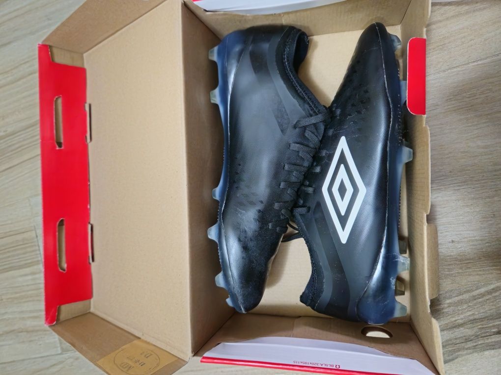 Umbro Velocita IV Premier FG. Калеври