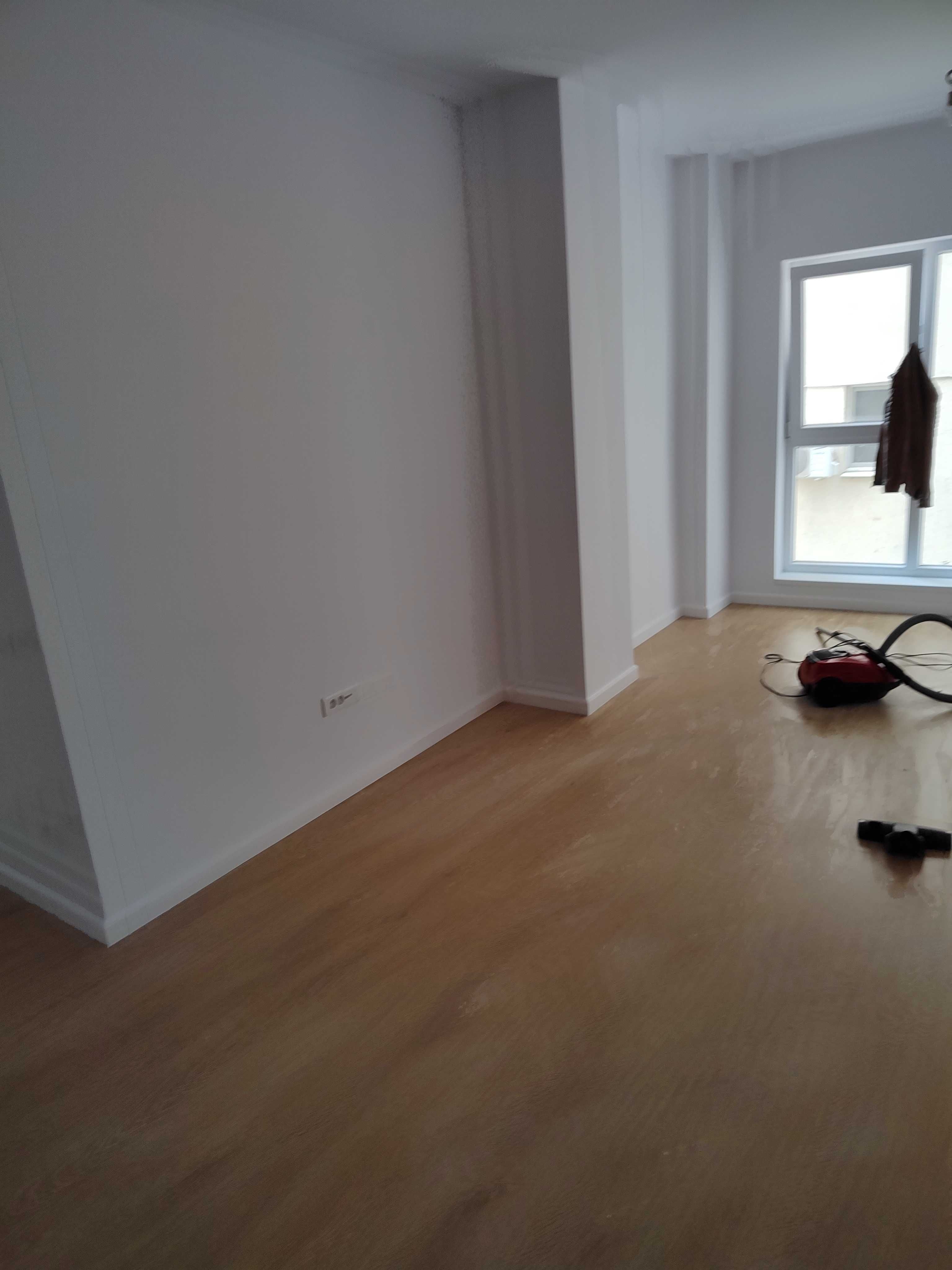 Vând apartament 2 camere Belsugului 43-47