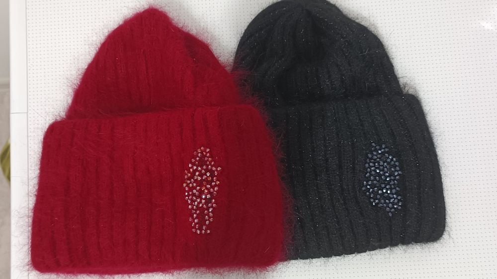 Продам шапки ангора новые