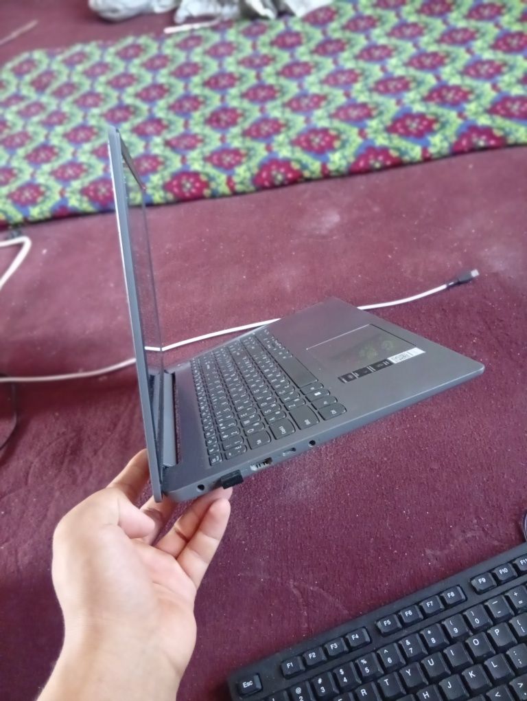 noutbuk lenovo 8×256