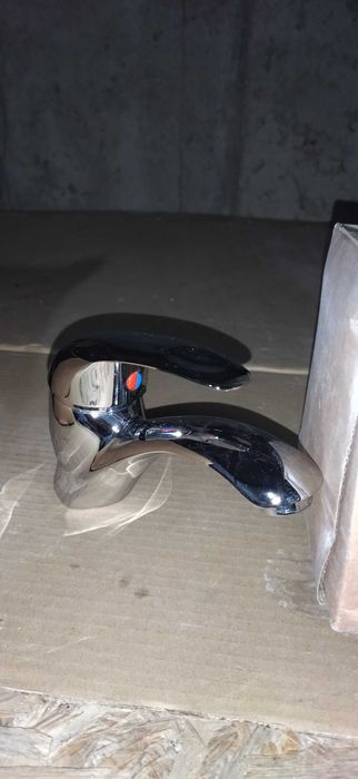 Смесител за мивка