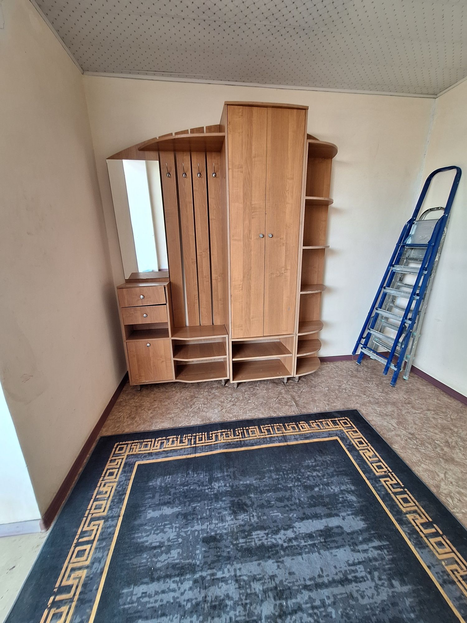 Срочно продается прихожка