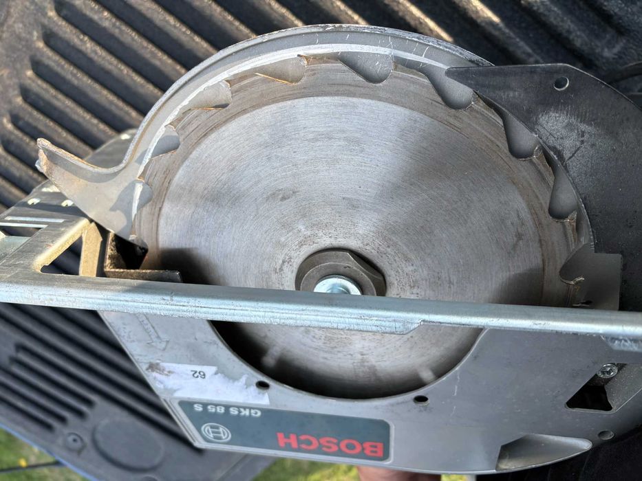 Циркуляр BOSCH GKS 85S