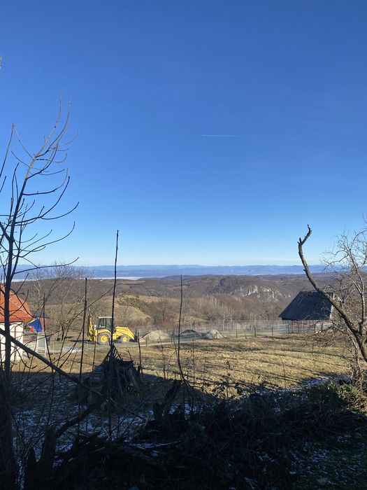 Casa La Munte Noua +Teren 1420mp In Ținutul Padurenilor Com Batrana