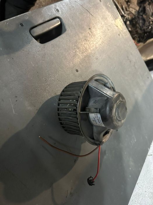 Моторчик печки гольф 3