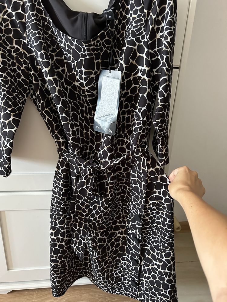 Rochie Comma nouă, cu eticheta, marimea M, potrivita si pentru cadou