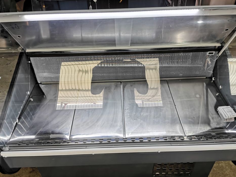 Vitrina frigorifica orizontala in 2 culori 150cm lungime