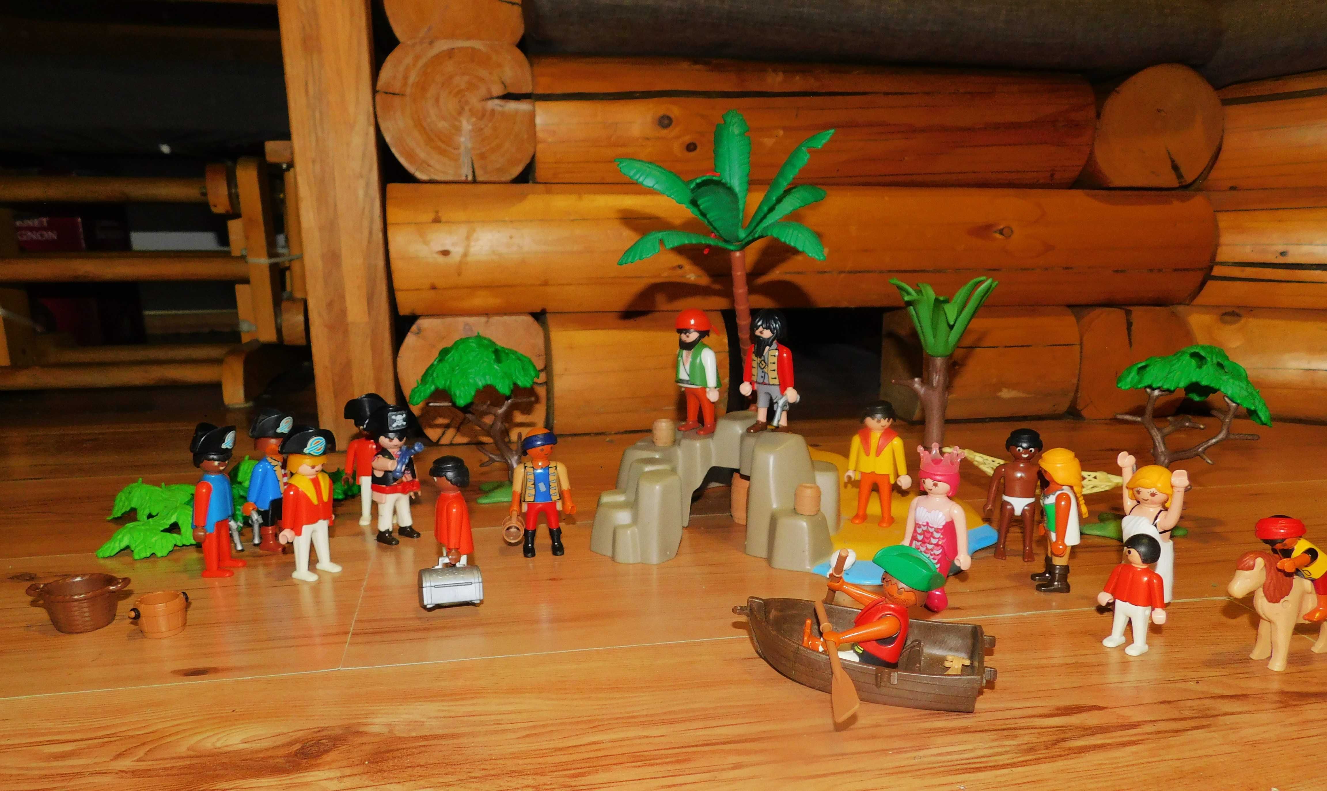 Joc Playmobil * 17 figurine + multe accesorii