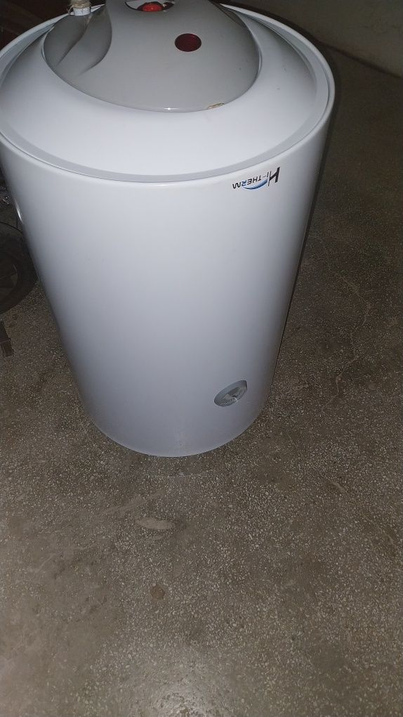 Vând boiler stare buna de 80l