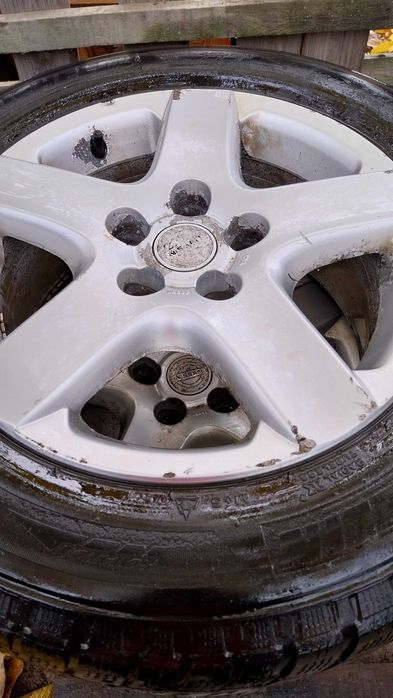 Зя нисан 16 ки с гуми мишелин стар  дот 215