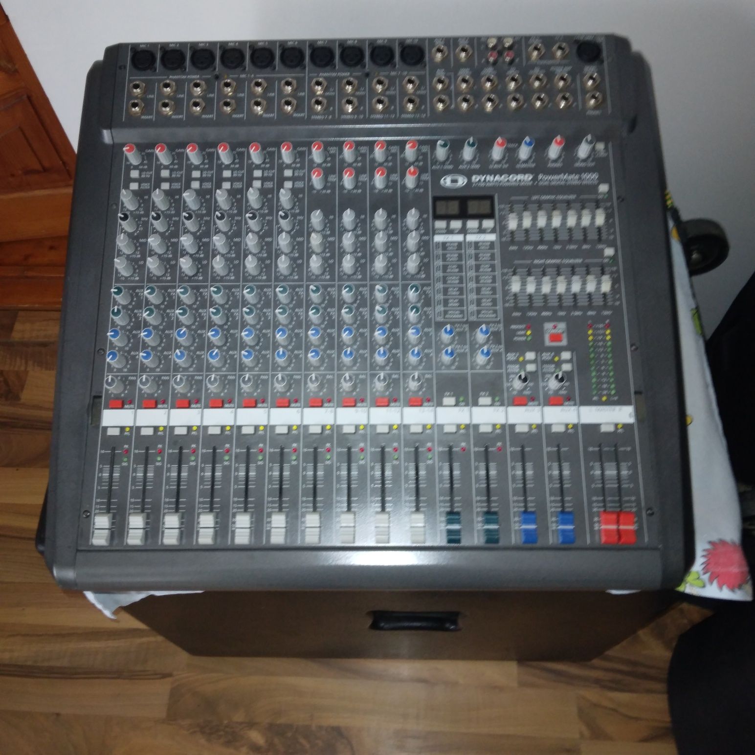 Vand mixer dynacord 1002