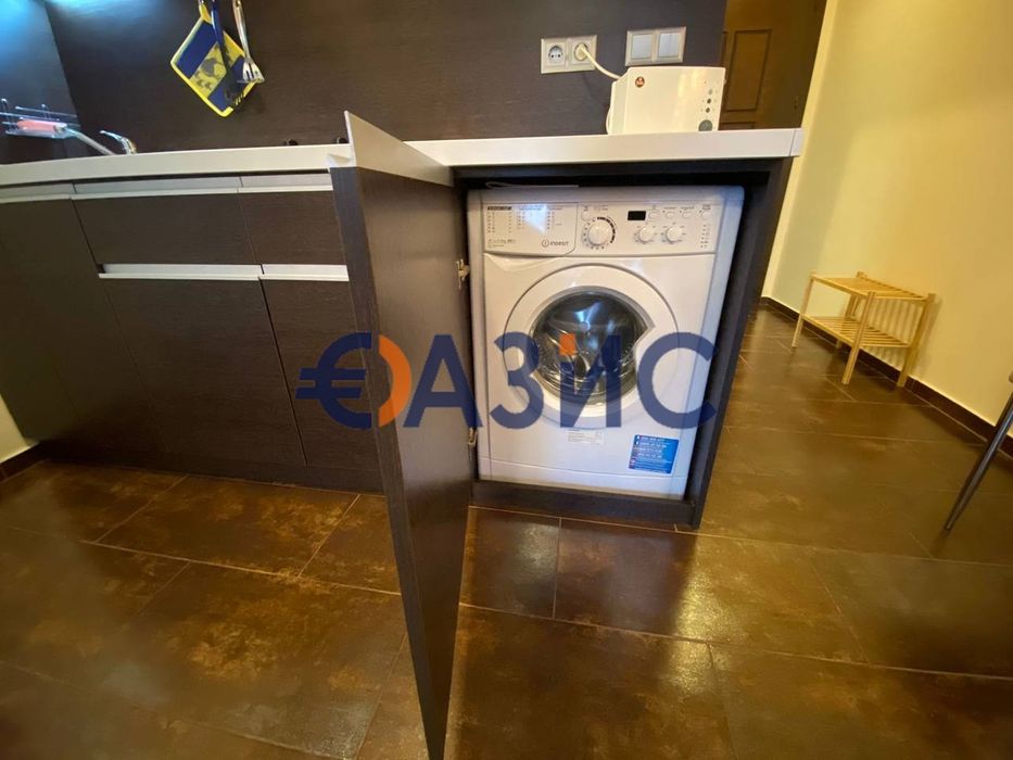 Продава се Едностаен апартамент в Несебър - 40 кв.м за 1413 €/кв.м - Снимка #11