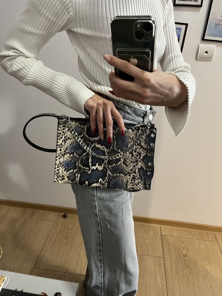 Кожена чанта (плик) ZARA змийски десен в синьо