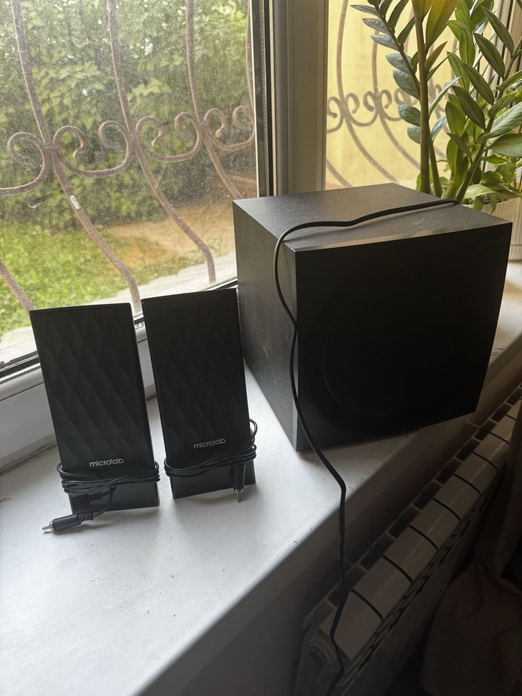 Продам акустическую систему Microlab m-300