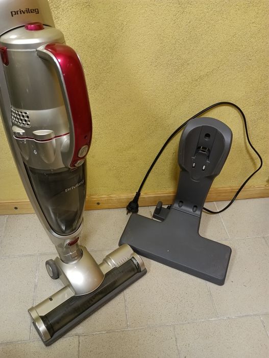 Privileg 2 в 1 прахосмукачка на батерия - 95 лв