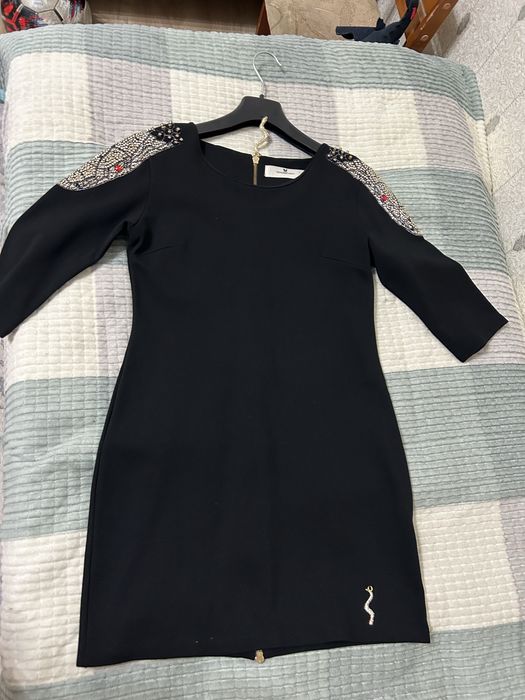 Продам платье нарядный