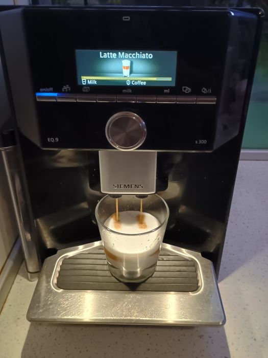 Кафемашина Siemens eq9 s300